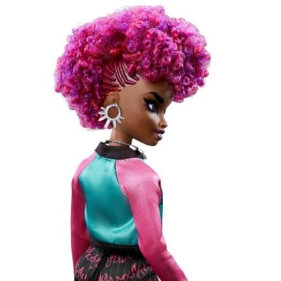 Wild Hearts Crew - Cori Cruize Walkman Doll - Picture 9 of 9